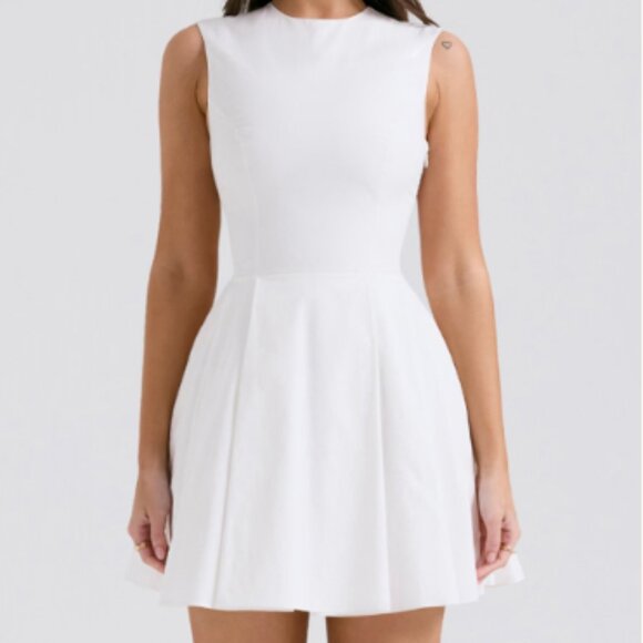 House of CB Claretta White Pleated Cotton Mini Dress - Picture 3 of 8